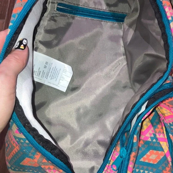 KAVU Geometric Multicolor Sling Bag - Picture 3 of 4